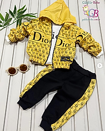 Dior yazılı yağmurluklu 3’lü bebek takım